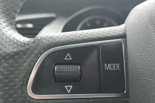Audi A5 (2011) thumbnail 17