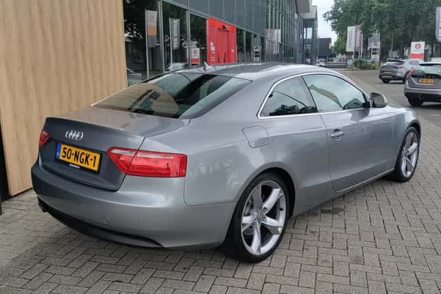 Audi A5 (2011) thumbnail 6