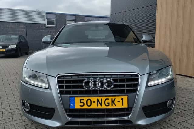 Audi A5 (2011) thumbnail 8