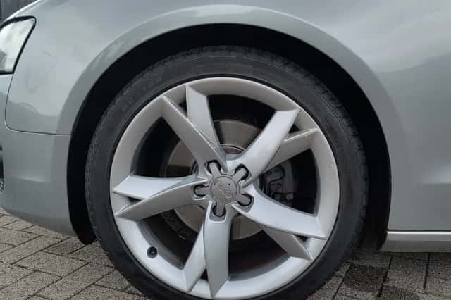 Audi A5 (2011) thumbnail 9
