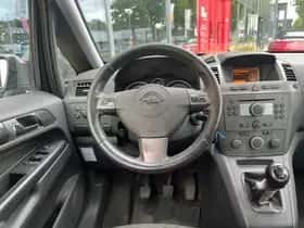 Opel Zafira (2005) thumbnail 11