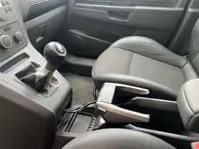 Opel Zafira (2005) thumbnail 16