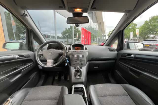 Opel Zafira (2005) thumbnail 19