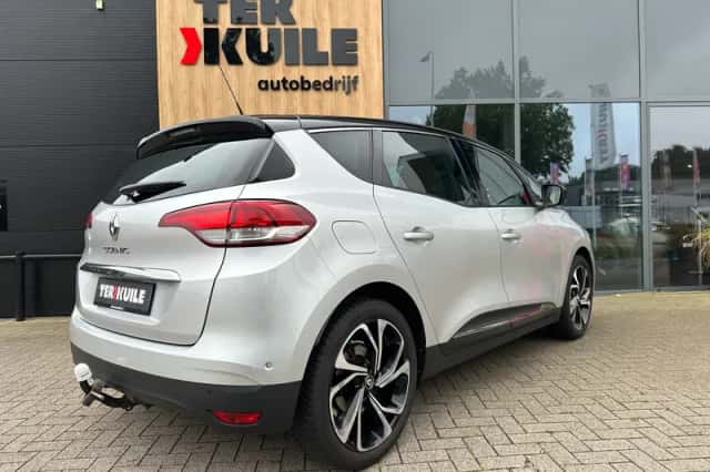 Renault Scénic (2019) thumbnail 5
