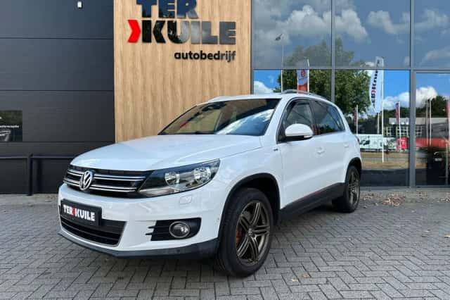 Volkswagen Tiguan (2013) thumbnail 1