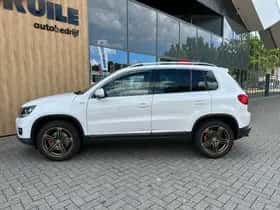 Volkswagen Tiguan (2013) thumbnail 2