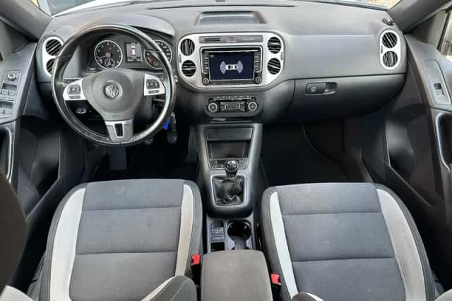 Volkswagen Tiguan (2013) thumbnail 11