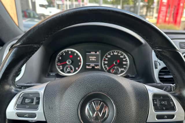 Volkswagen Tiguan (2013) thumbnail 13