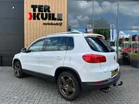 Volkswagen Tiguan (2013) thumbnail 3