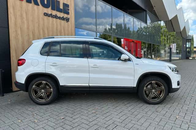 Volkswagen Tiguan (2013) thumbnail 6