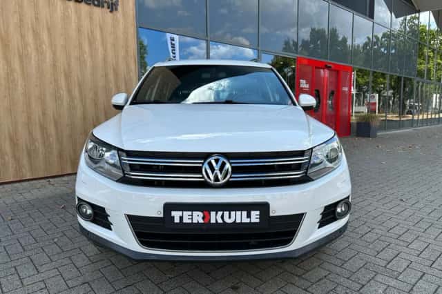 Volkswagen Tiguan (2013) thumbnail 8