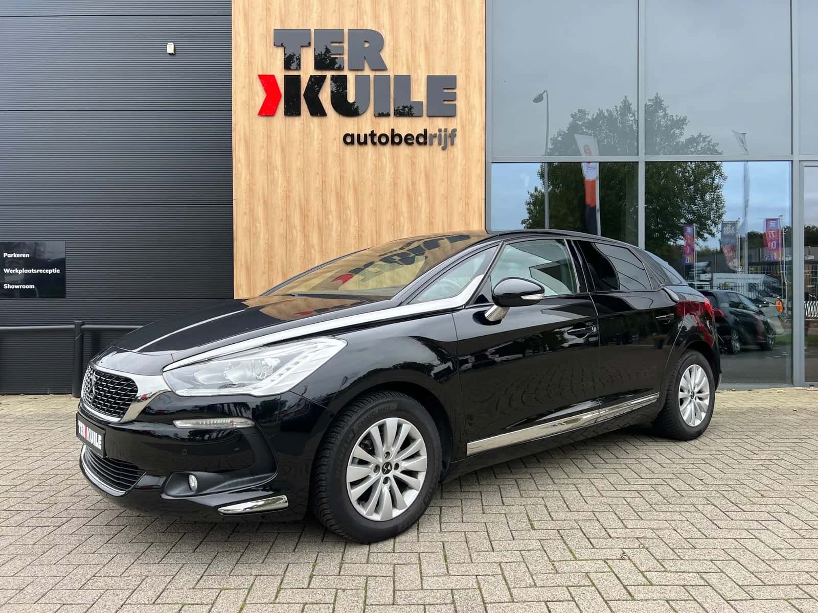 DS 5 (2017) — foto 1
