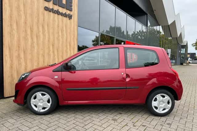 Renault Twingo (2011) thumbnail 2