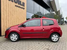 Renault Twingo (2011) thumbnail 2