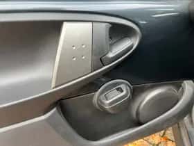 Citroën C1 (2013) thumbnail 9