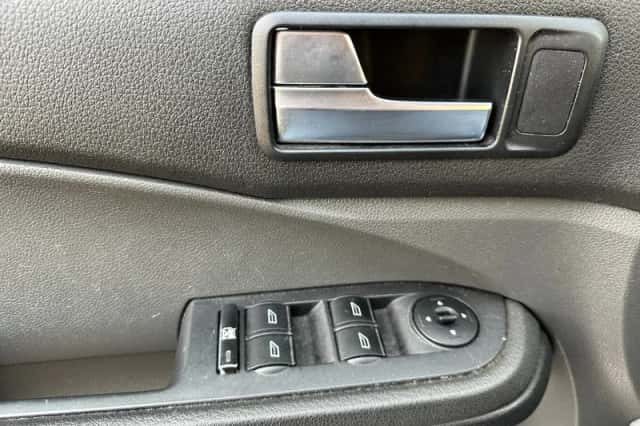 Ford Focus (2007) thumbnail 9