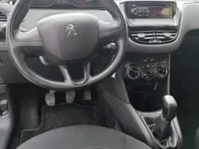 Peugeot 208 (2013) thumbnail 8