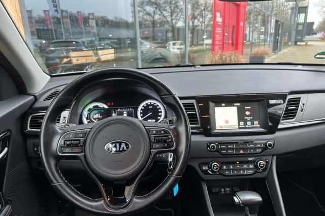 Kia Niro (2019) thumbnail 11