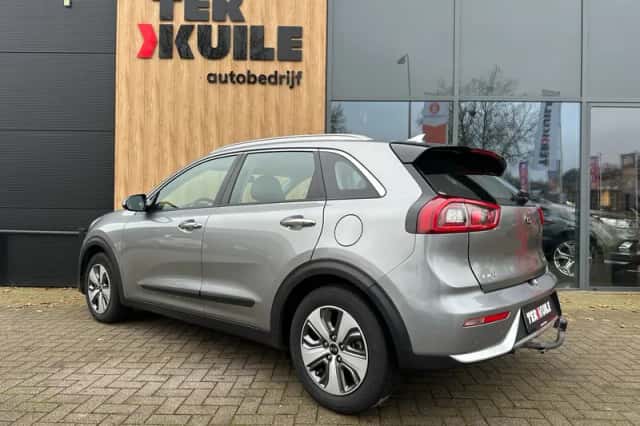 Kia Niro (2019) thumbnail 3