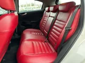 Alfa Romeo Giulietta (2012) thumbnail 17