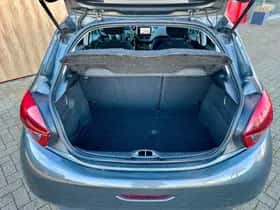 Peugeot 208 (2012) thumbnail 21
