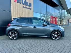 Peugeot 208 (2012) thumbnail 6