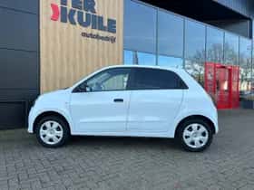 Renault Twingo (2015) thumbnail 2