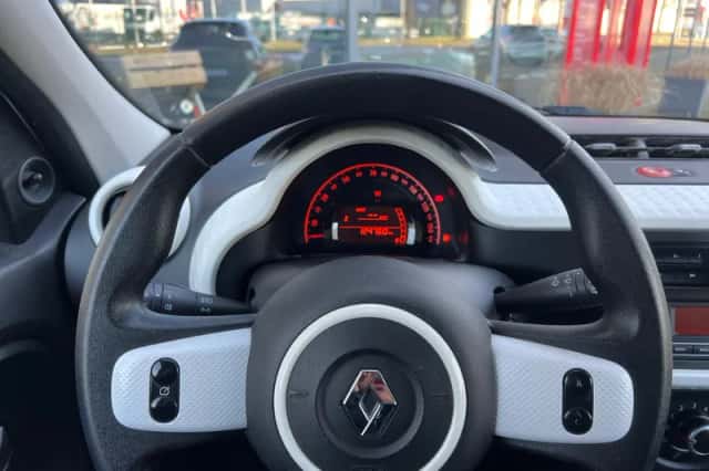 Renault Twingo (2015) thumbnail 11