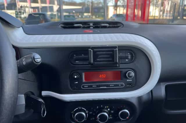 Renault Twingo (2015) thumbnail 13