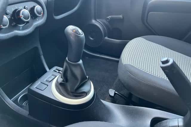 Renault Twingo (2015) thumbnail 14