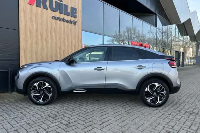 Citroën C4 (2022) thumbnail 2
