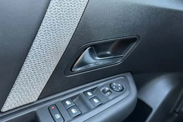 Citroën C4 (2022) thumbnail 9