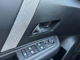 Citroën C4 (2022) thumbnail 9