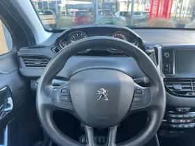 Peugeot 208 (2013) thumbnail 11