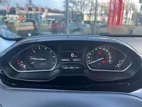 Peugeot 208 (2013) thumbnail 12
