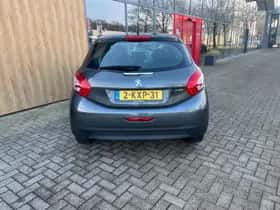 Peugeot 208 (2013) thumbnail 4