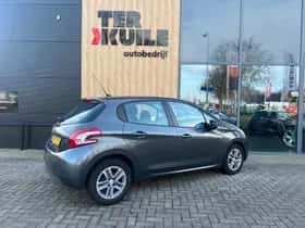 Peugeot 208 (2013) thumbnail 5