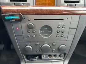 Opel Vectra (2004) thumbnail 16