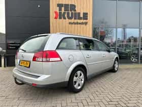 Opel Vectra (2004) thumbnail 5