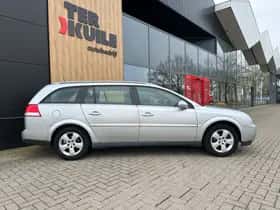 Opel Vectra (2004) thumbnail 6