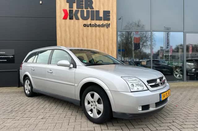 Opel Vectra (2004) thumbnail 7