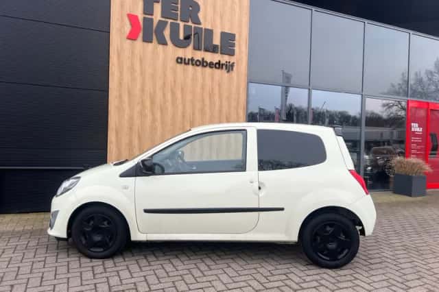 Renault Twingo (2011) thumbnail 3