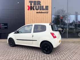 Renault Twingo (2011) thumbnail 3