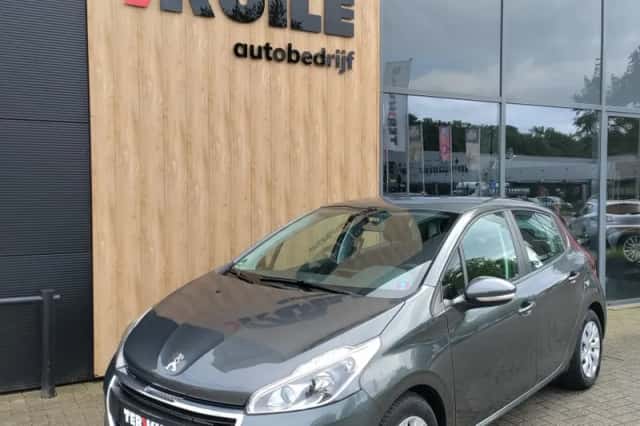 Peugeot 208 (2016) thumbnail 2