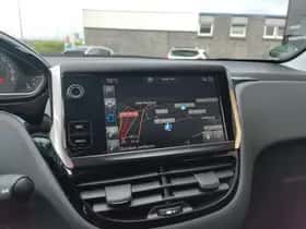 Peugeot 208 (2016) thumbnail 18