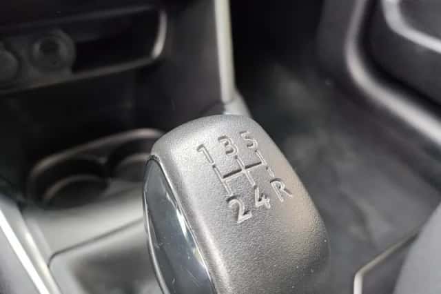Peugeot 208 (2016) thumbnail 19
