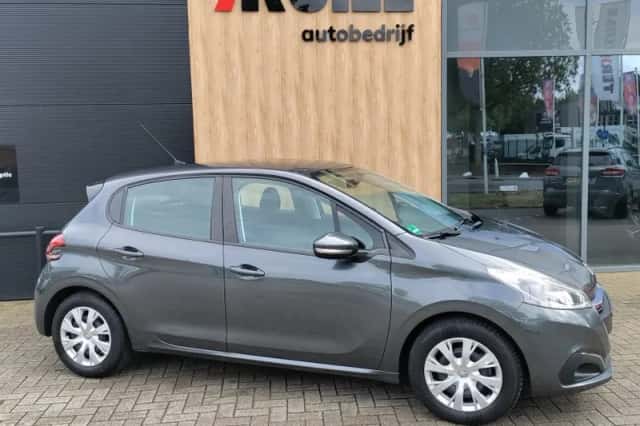 Peugeot 208 (2016) thumbnail 4