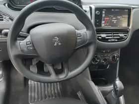 Peugeot 208 (2016) thumbnail 8