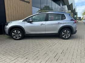 Peugeot 2008 (2016) thumbnail 2