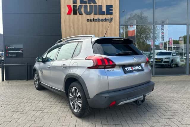 Peugeot 2008 (2016) thumbnail 3